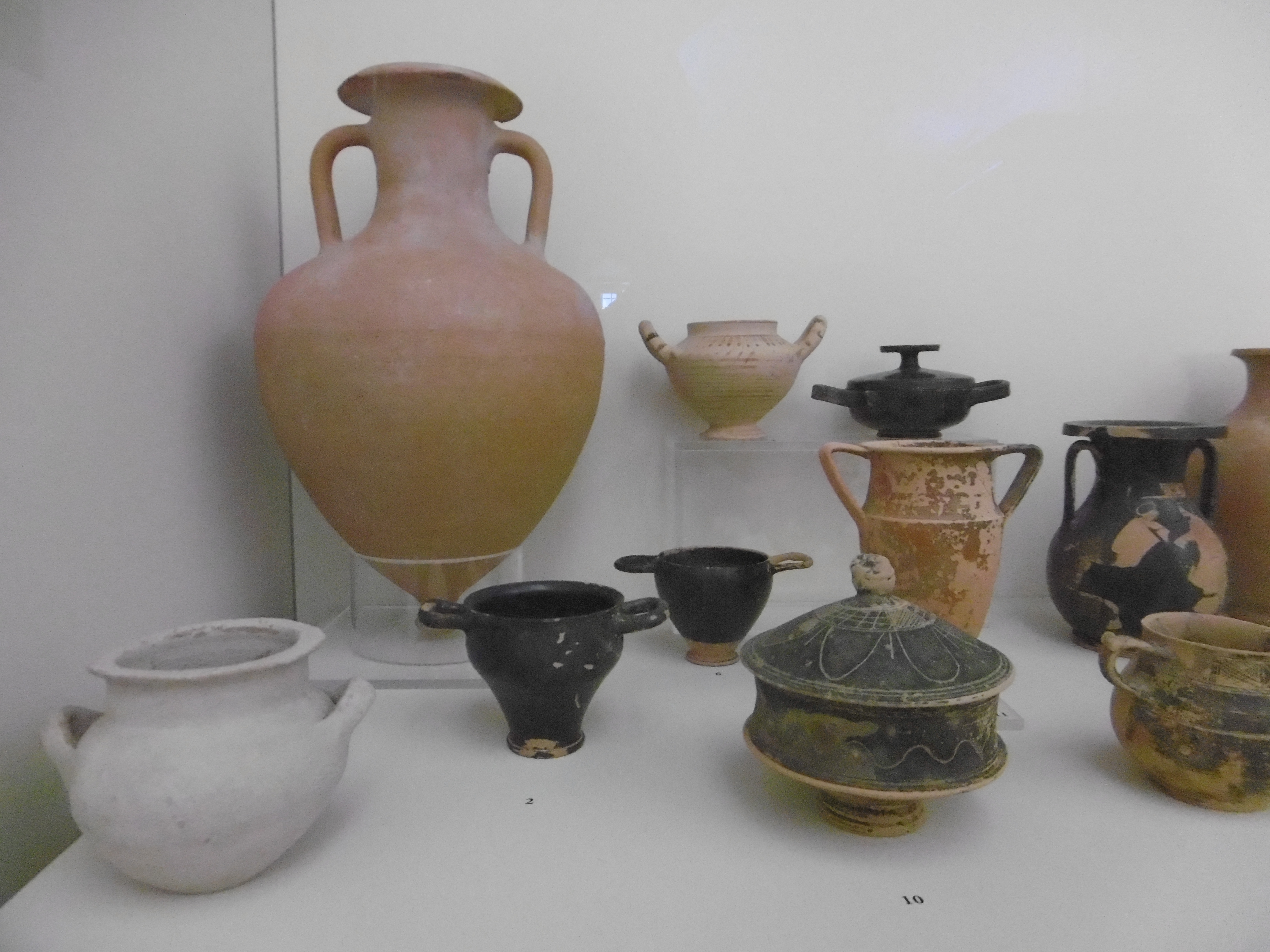 Regional vases at the Archaeological Museum of Kissamos